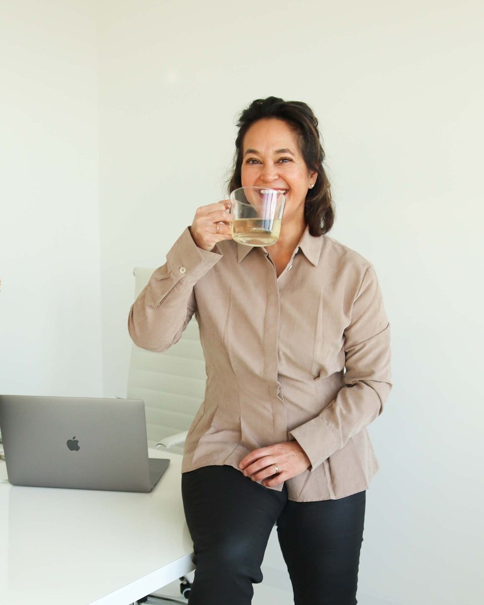 Aukje Lonhard, pension adviser, in her office